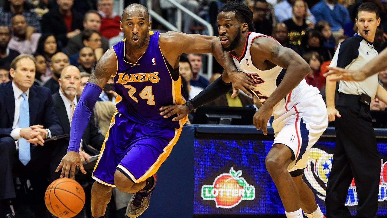 Hawks pull away in third to top cold Kobe, Lakers